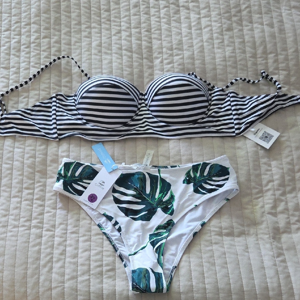 Chic Cupshe Black and White Bikini Swimwear With Leaf Bottom.NWT